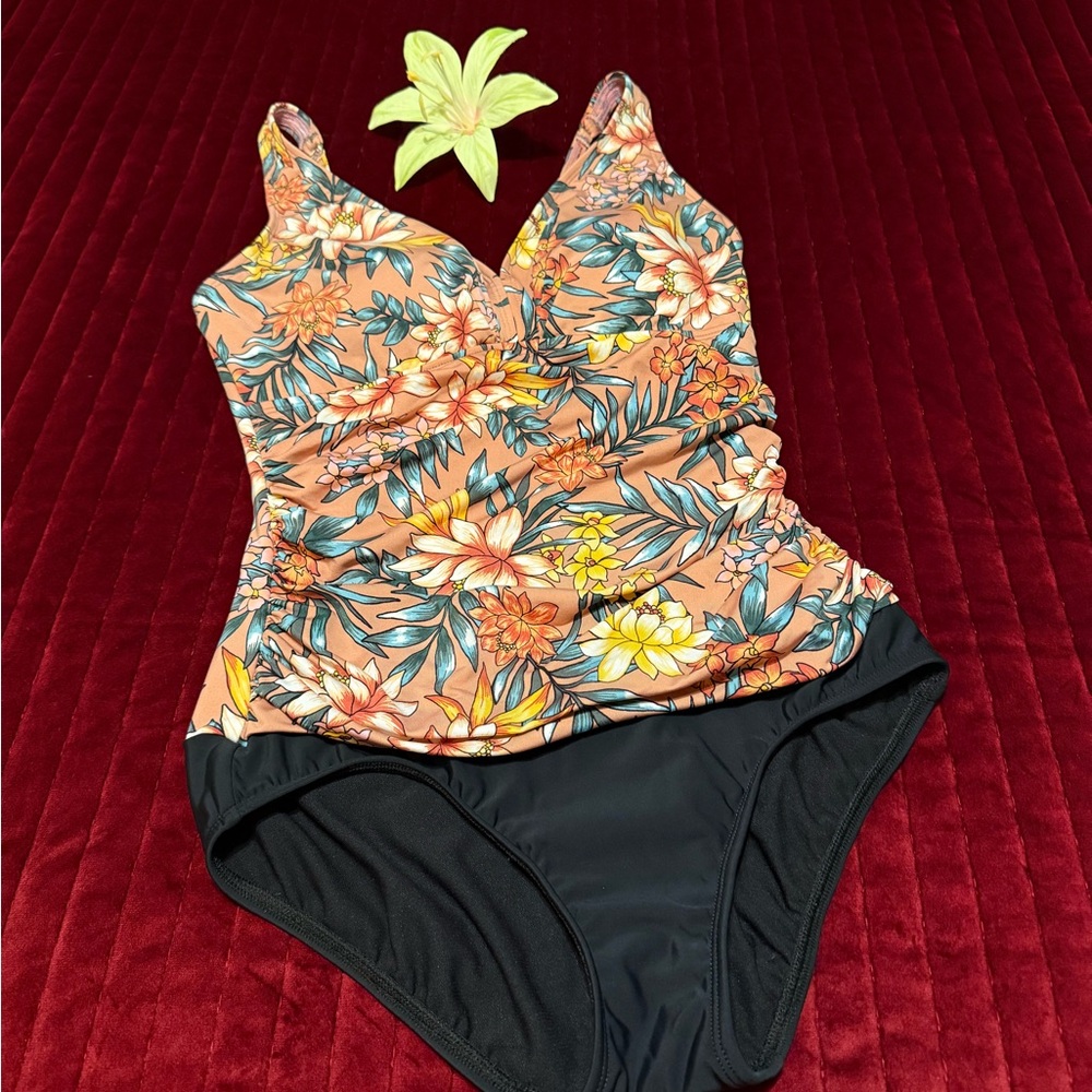 Pembrooke One Piece Tropical Floral Swimsuit Size 10